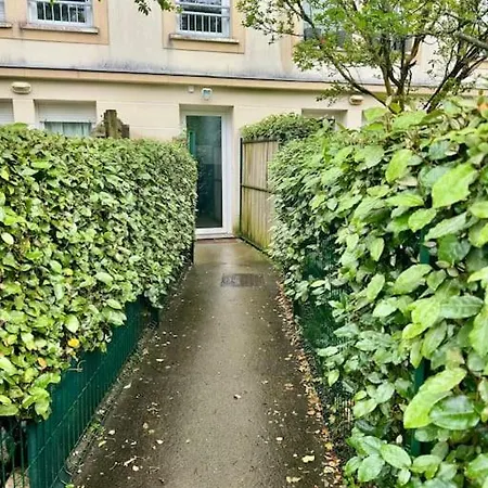 Apartment T3 - Spacieux Et Au Calme - Avec Jardin Privatif *